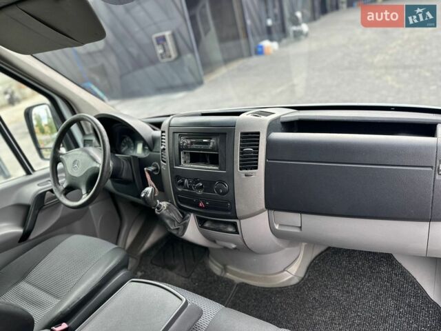 Белый Мерседес Sprinter, объемом двигателя 2.14 л и пробегом 445 тыс. км за 17500 $, фото 25 на Automoto.ua