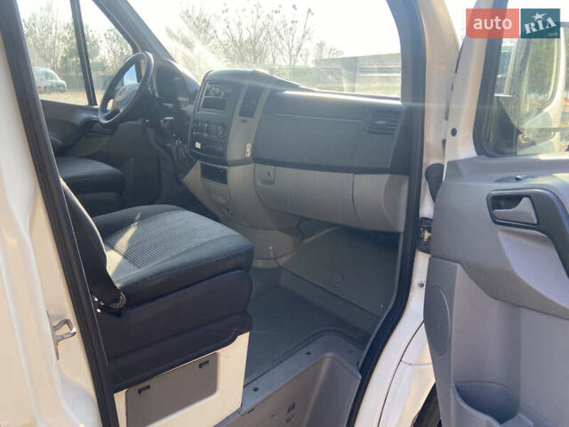 Белый Мерседес Sprinter, объемом двигателя 2.2 л и пробегом 280 тыс. км за 12700 $, фото 22 на Automoto.ua