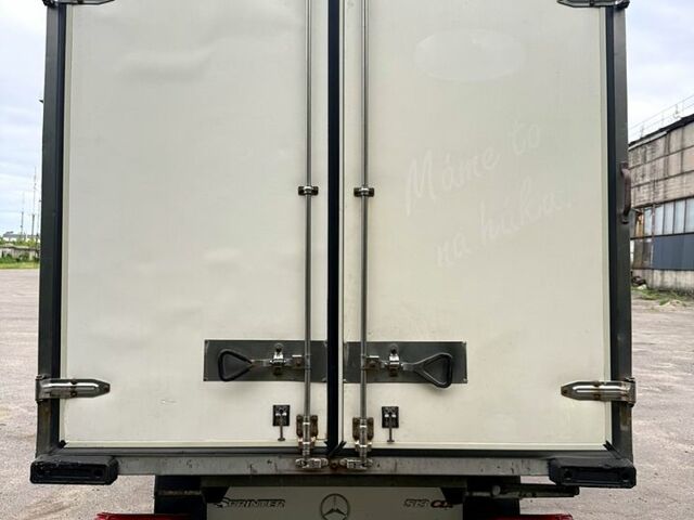 Белый Мерседес Sprinter, объемом двигателя 2.2 л и пробегом 380 тыс. км за 16500 $, фото 3 на Automoto.ua