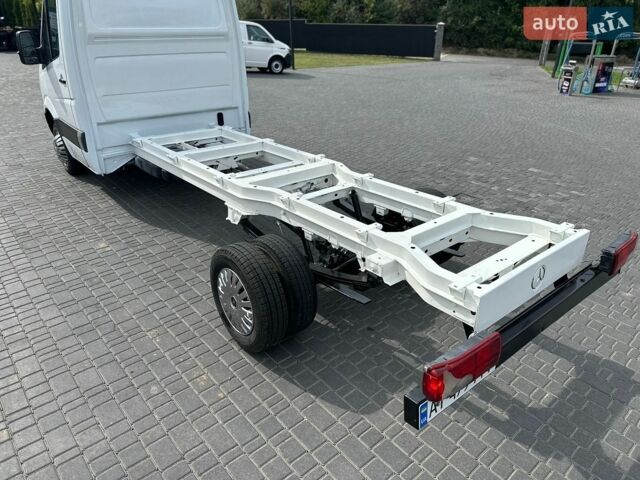 Белый Мерседес Sprinter, объемом двигателя 2.14 л и пробегом 445 тыс. км за 17500 $, фото 19 на Automoto.ua