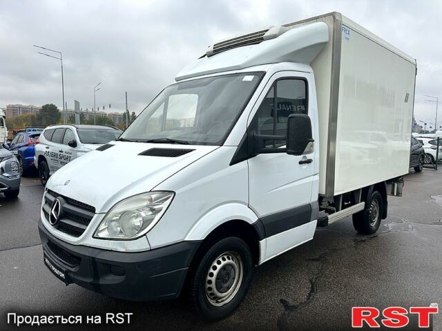 Мерседес Sprinter 2011 у Києві на Automoto.ua Білий Мерседес Sprinter, об'ємом двигуна 2.1 л та пробігом 302 тис. км за 15682 $, фото 2 на Automoto.ua