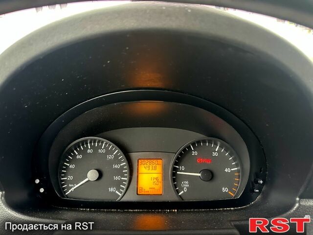 Мерседес Sprinter 2011 у Києві на Automoto.ua Білий Мерседес Sprinter, об'ємом двигуна 2.1 л та пробігом 302 тис. км за 15682 $, фото 9 на Automoto.ua