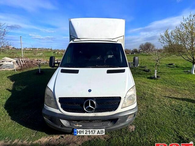 Білий Мерседес Sprinter, об'ємом двигуна 2.1 л та пробігом 920 тис. км за 11000 $, фото 1 на Automoto.ua