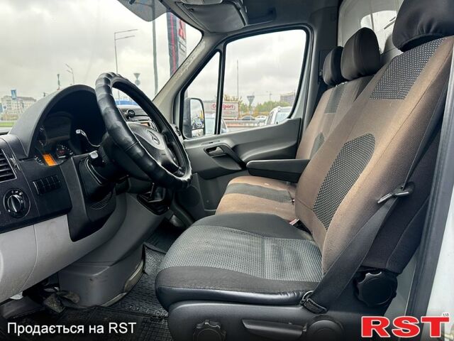 Мерседес Sprinter 2011 у Києві на Automoto.ua Білий Мерседес Sprinter, об'ємом двигуна 2.1 л та пробігом 302 тис. км за 15682 $, фото 8 на Automoto.ua