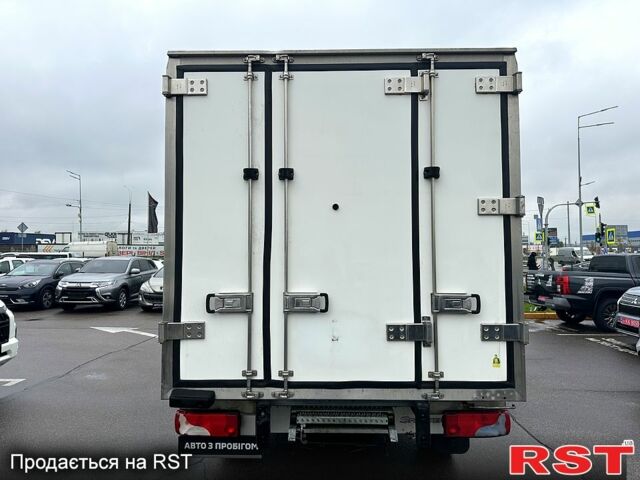 Мерседес Sprinter 2011 у Києві на Automoto.ua Білий Мерседес Sprinter, об'ємом двигуна 2.1 л та пробігом 302 тис. км за 15682 $, фото 5 на Automoto.ua