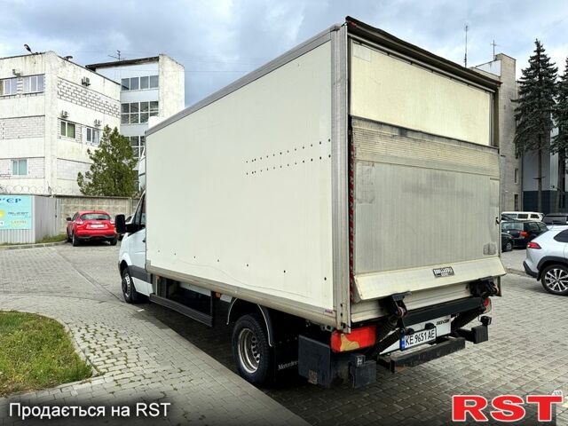 Белый Мерседес Sprinter, объемом двигателя 2.2 л и пробегом 305 тыс. км за 14900 $, фото 5 на Automoto.ua