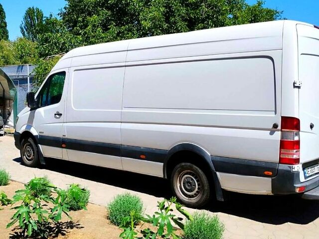 Белый Мерседес Sprinter, объемом двигателя 3 л и пробегом 308 тыс. км за 23000 $, фото 1 на Automoto.ua