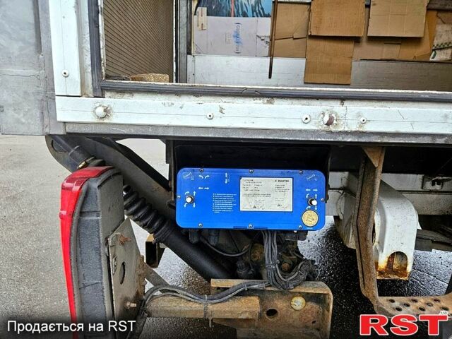 Білий Мерседес Sprinter, об'ємом двигуна 2.1 л та пробігом 307 тис. км за 16000 $, фото 12 на Automoto.ua