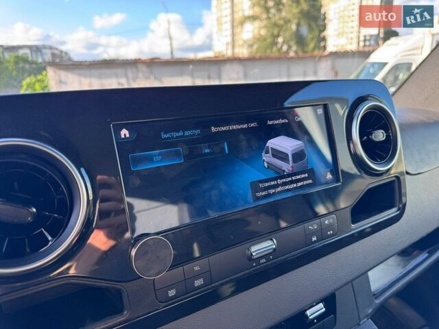 Белый Мерседес Sprinter, объемом двигателя 2.99 л и пробегом 272 тыс. км за 24200 $, фото 16 на Automoto.ua