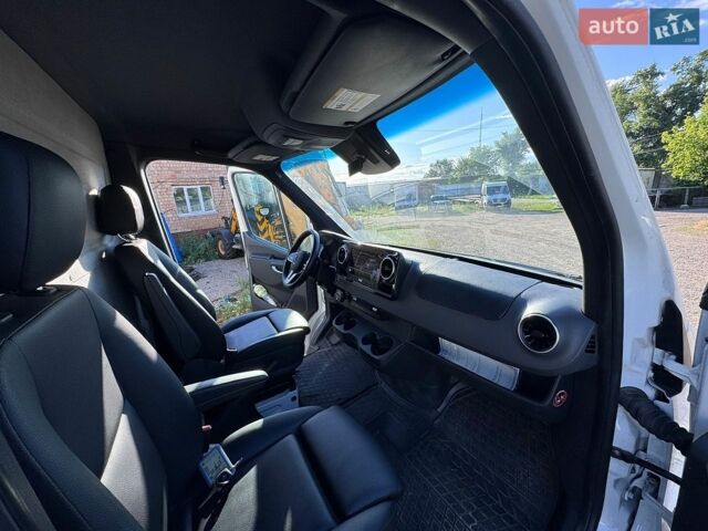 Белый Мерседес Sprinter, объемом двигателя 2.99 л и пробегом 272 тыс. км за 24200 $, фото 22 на Automoto.ua