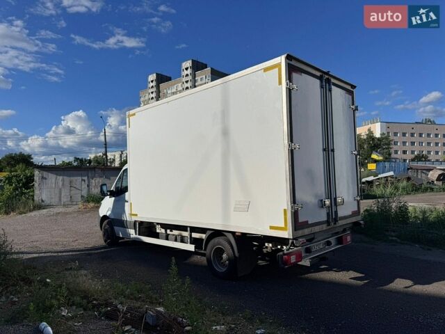 Белый Мерседес Sprinter, объемом двигателя 2.99 л и пробегом 272 тыс. км за 24200 $, фото 5 на Automoto.ua