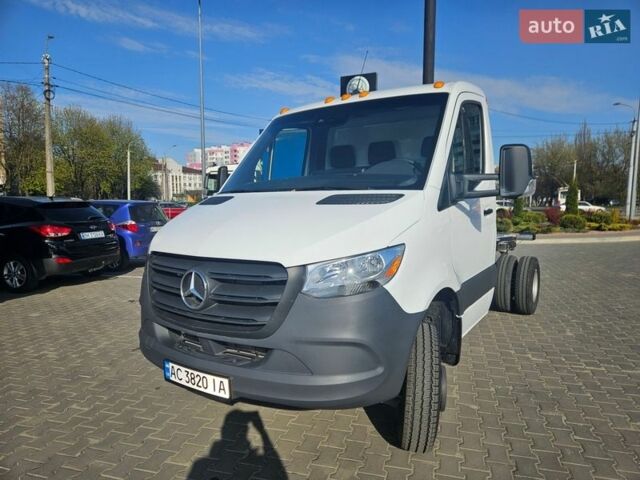 Белый Мерседес Sprinter, объемом двигателя 1.9 л и пробегом 1 тыс. км за 39500 $, фото 2 на Automoto.ua