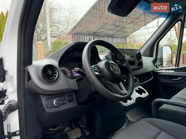 Білий Мерседес Sprinter, об'ємом двигуна 2 л та пробігом 212 тис. км за 37117 $, фото 12 на Automoto.ua