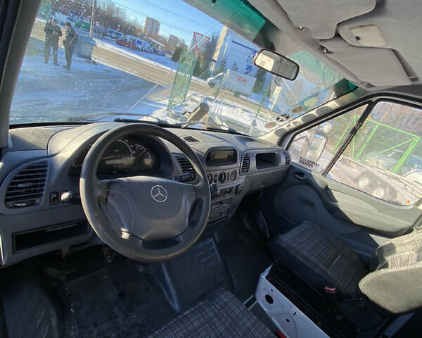 Белый Мерседес Sprinter, объемом двигателя 2.7 л и пробегом 330 тыс. км за 14999 $, фото 11 на Automoto.ua