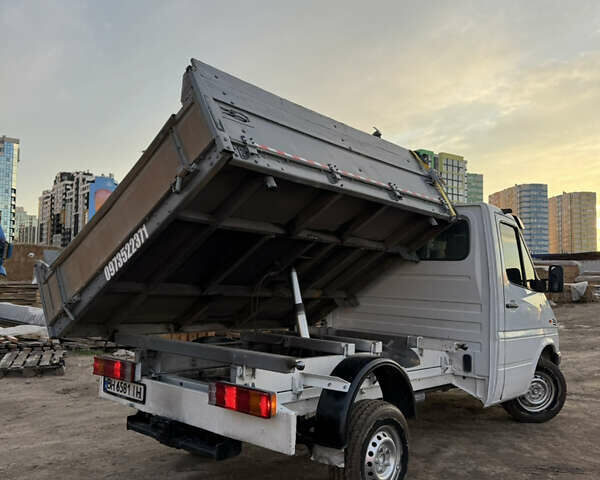 Белый Мерседес Sprinter, объемом двигателя 2.15 л и пробегом 290 тыс. км за 12500 $, фото 8 на Automoto.ua