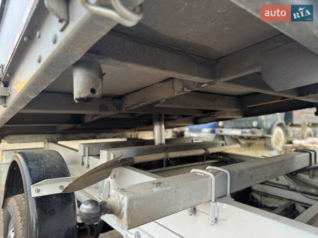 Белый Мерседес Sprinter, объемом двигателя 2.15 л и пробегом 290 тыс. км за 12500 $, фото 13 на Automoto.ua