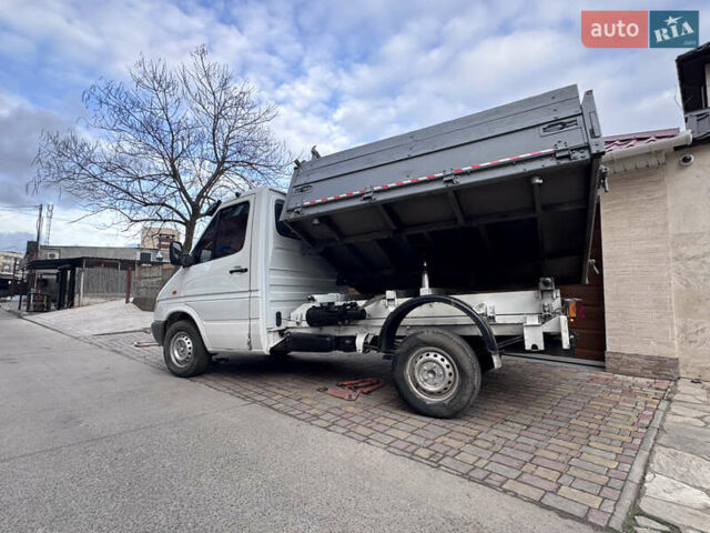 Белый Мерседес Sprinter, объемом двигателя 2.15 л и пробегом 322 тыс. км за 11500 $, фото 15 на Automoto.ua