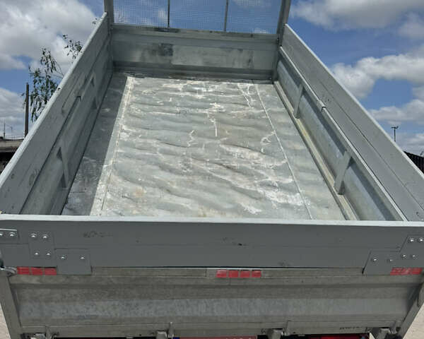 Белый Мерседес Sprinter, объемом двигателя 2.2 л и пробегом 303 тыс. км за 25000 $, фото 21 на Automoto.ua