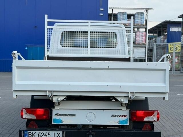 Белый Мерседес Sprinter, объемом двигателя 2.2 л и пробегом 374 тыс. км за 26000 $, фото 6 на Automoto.ua