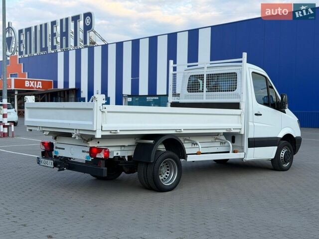 Белый Мерседес Sprinter, объемом двигателя 2.2 л и пробегом 374 тыс. км за 26000 $, фото 4 на Automoto.ua