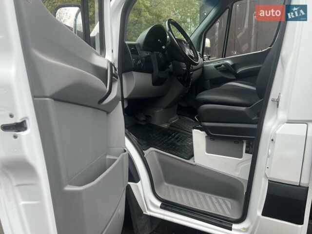 Белый Мерседес Sprinter, объемом двигателя 2.14 л и пробегом 400 тыс. км за 16920 $, фото 14 на Automoto.ua
