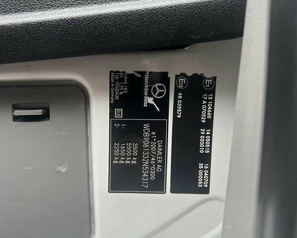 Белый Мерседес Sprinter, объемом двигателя 2.14 л и пробегом 400 тыс. км за 16920 $, фото 15 на Automoto.ua