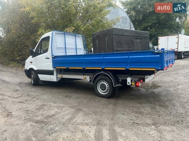 Белый Мерседес Sprinter, объемом двигателя 2.14 л и пробегом 400 тыс. км за 16920 $, фото 11 на Automoto.ua