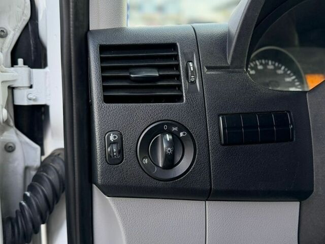 Белый Мерседес Sprinter, объемом двигателя 2.2 л и пробегом 374 тыс. км за 26000 $, фото 36 на Automoto.ua