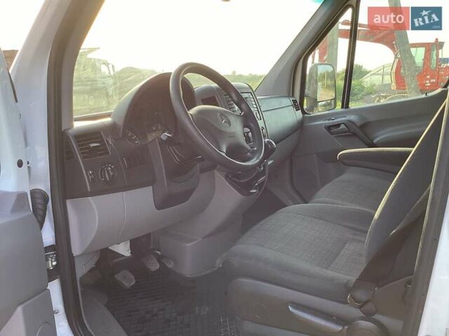 Білий Мерседес Sprinter, об'ємом двигуна 2.2 л та пробігом 340 тис. км за 25500 $, фото 11 на Automoto.ua