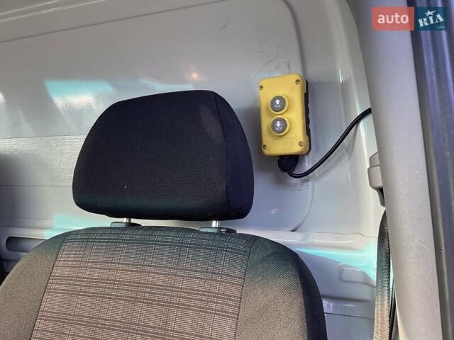 Белый Мерседес Sprinter, объемом двигателя 2.2 л и пробегом 340 тыс. км за 25500 $, фото 12 на Automoto.ua