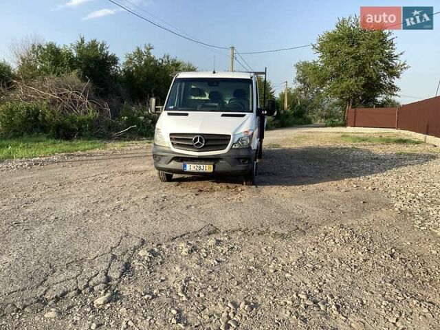 Белый Мерседес Sprinter, объемом двигателя 2.2 л и пробегом 340 тыс. км за 25500 $, фото 4 на Automoto.ua