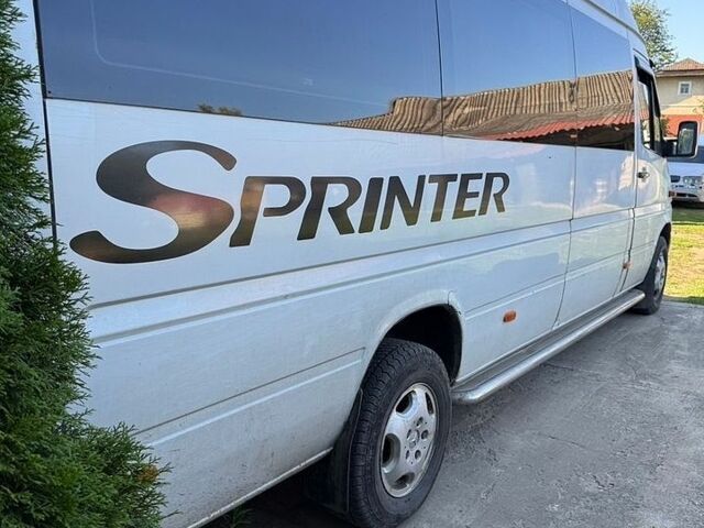 Белый Мерседес Sprinter, объемом двигателя 2.15 л и пробегом 600 тыс. км за 7300 $, фото 5 на Automoto.ua