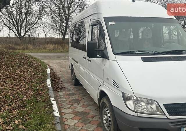 Белый Мерседес Sprinter, объемом двигателя 2.15 л и пробегом 228 тыс. км за 11580 $, фото 27 на Automoto.ua