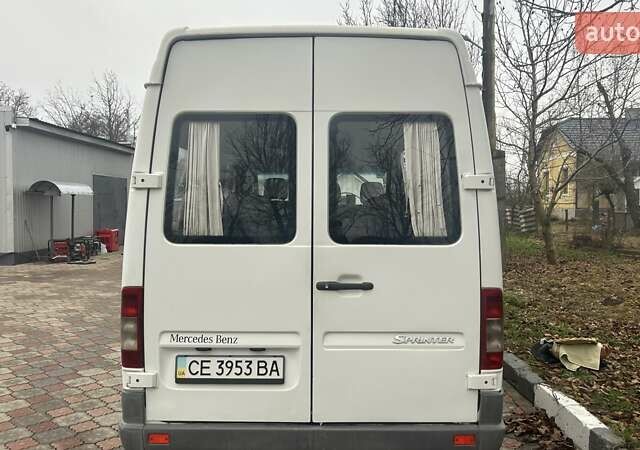 Белый Мерседес Sprinter, объемом двигателя 2.15 л и пробегом 228 тыс. км за 11580 $, фото 12 на Automoto.ua