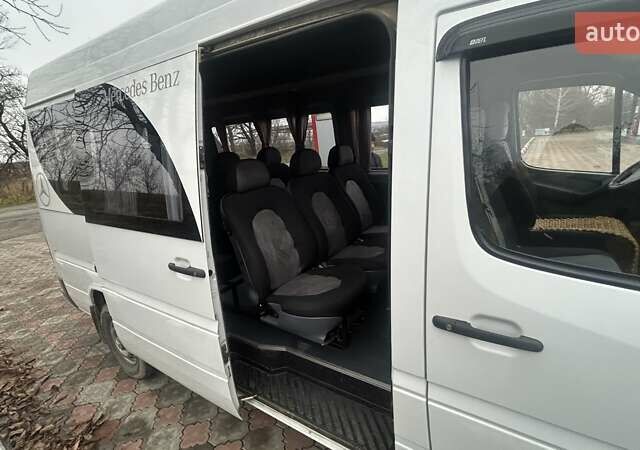 Белый Мерседес Sprinter, объемом двигателя 2.15 л и пробегом 228 тыс. км за 11580 $, фото 31 на Automoto.ua