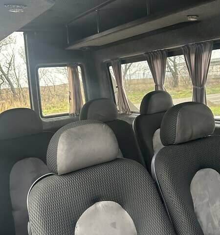 Белый Мерседес Sprinter, объемом двигателя 2.15 л и пробегом 228 тыс. км за 11580 $, фото 11 на Automoto.ua