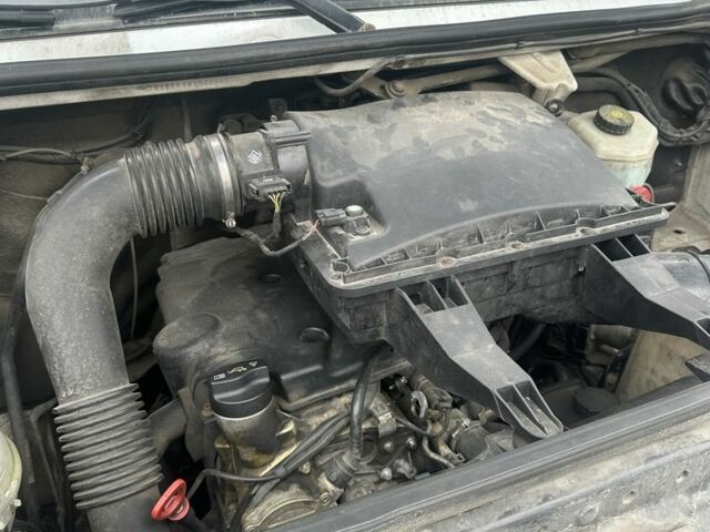 Белый Мерседес Sprinter, объемом двигателя 2.1 л и пробегом 516 тыс. км за 14000 $, фото 7 на Automoto.ua