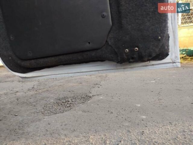 Білий Мерседес Sprinter, об'ємом двигуна 2.15 л та пробігом 627 тис. км за 11500 $, фото 18 на Automoto.ua