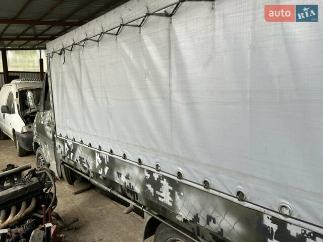 Белый Мерседес Sprinter, объемом двигателя 0 л и пробегом 500 тыс. км за 6900 $, фото 3 на Automoto.ua