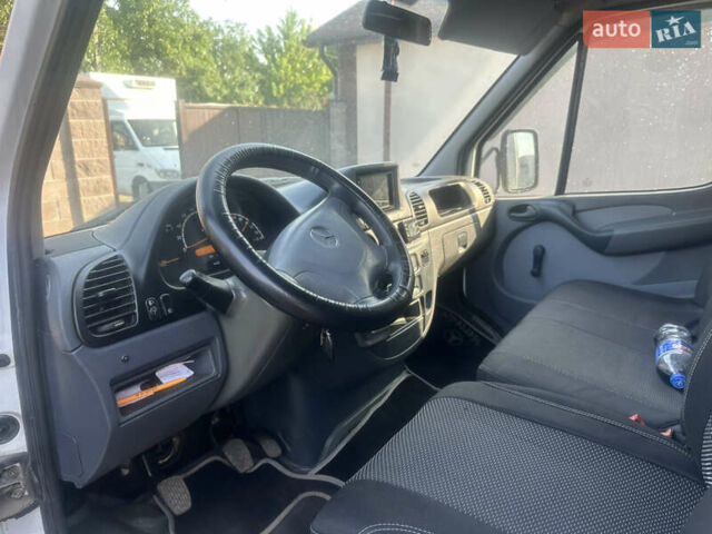 Белый Мерседес Sprinter, объемом двигателя 2.2 л и пробегом 10 тыс. км за 12000 $, фото 4 на Automoto.ua