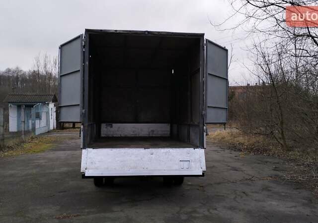 Белый Мерседес Sprinter, объемом двигателя 2.69 л и пробегом 326 тыс. км за 12000 $, фото 4 на Automoto.ua