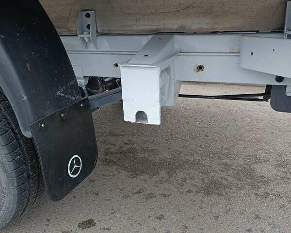 Білий Мерседес Sprinter, об'ємом двигуна 2.69 л та пробігом 238 тис. км за 14500 $, фото 19 на Automoto.ua
