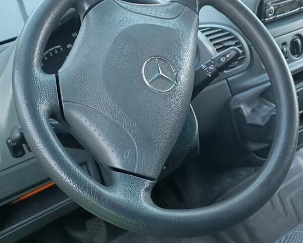 Білий Мерседес Sprinter, об'ємом двигуна 2.69 л та пробігом 238 тис. км за 13500 $, фото 13 на Automoto.ua