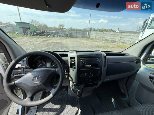 Белый Мерседес Sprinter, объемом двигателя 2.14 л и пробегом 4 тыс. км за 12000 $, фото 3 на Automoto.ua