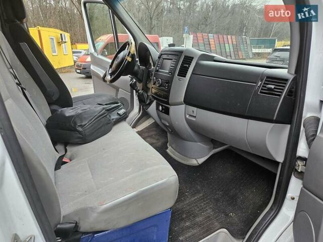 Білий Мерседес Sprinter, об'ємом двигуна 2.14 л та пробігом 307 тис. км за 19500 $, фото 5 на Automoto.ua
