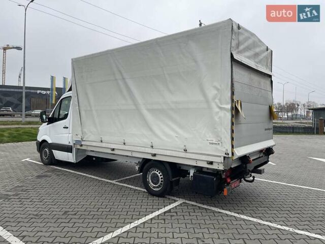 Белый Мерседес Sprinter, объемом двигателя 2.2 л и пробегом 350 тыс. км за 21500 $, фото 3 на Automoto.ua