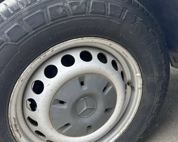 Белый Мерседес Sprinter, объемом двигателя 2.14 л и пробегом 434 тыс. км за 18900 $, фото 22 на Automoto.ua