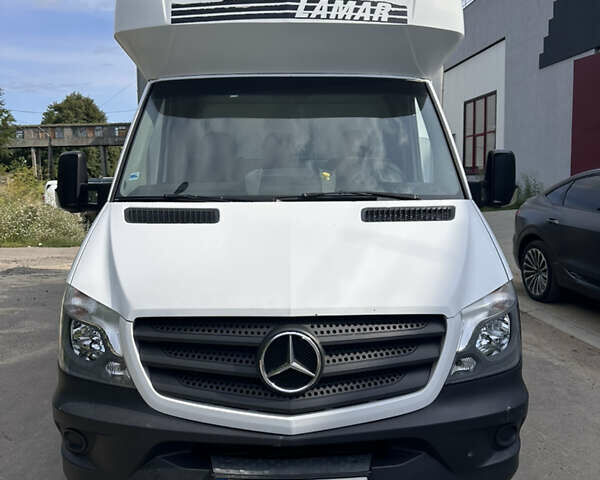 Белый Мерседес Sprinter, объемом двигателя 2.14 л и пробегом 434 тыс. км за 18900 $, фото 2 на Automoto.ua