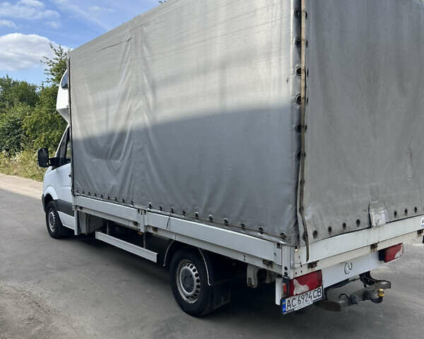 Белый Мерседес Sprinter, объемом двигателя 2.14 л и пробегом 434 тыс. км за 18900 $, фото 4 на Automoto.ua