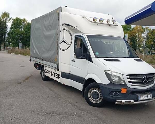 Белый Мерседес Sprinter, объемом двигателя 2.15 л и пробегом 478 тыс. км за 22500 $, фото 4 на Automoto.ua